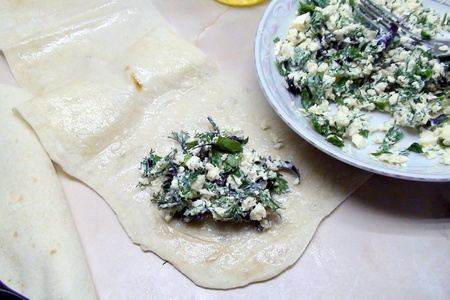 Слоёные пирожки из лаваша с брынзой и картошкой.: шаг 7