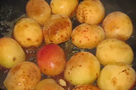 Тарт с вкусным кремом и карамелизированными абрикосами: шаг 3