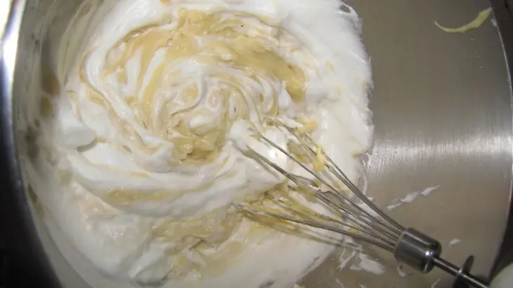 Тарт с вкусным кремом и карамелизированными абрикосами: шаг 5