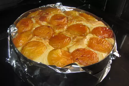 Тарт с вкусным кремом и карамелизированными абрикосами: шаг 6