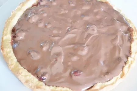 Открытый пирог с черной смородиной: шаг 5
