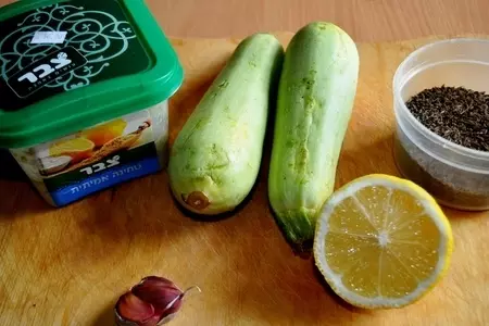 Дип из кабачков с тахиной: шаг 1
