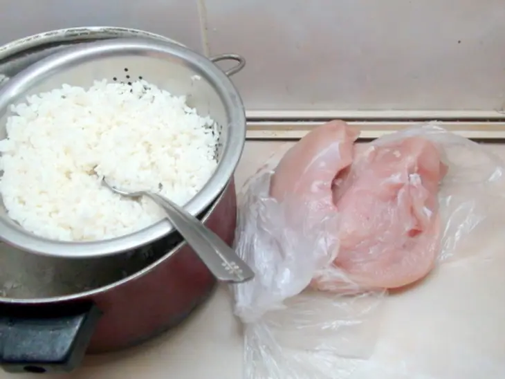 Плов в лаваше, с курятиной, каштанами и сухофруктами: шаг 1