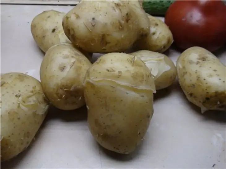 Картофельная запеканка с мясным фаршем.: шаг 1