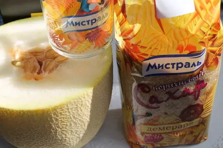 Желе из красной смородины и заливная дыня: шаг 4