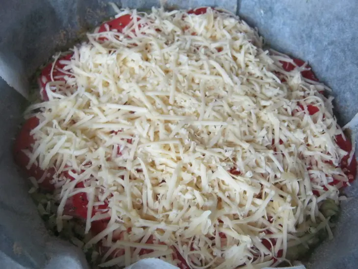 Закусочный пирог "кабачковая пицца": шаг 9