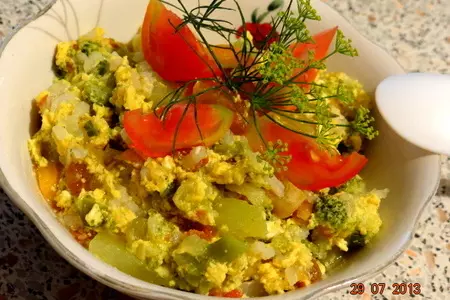 Овощное рагу на молоке с яйцом и рисом (детское меню, мультиварка): шаг 3