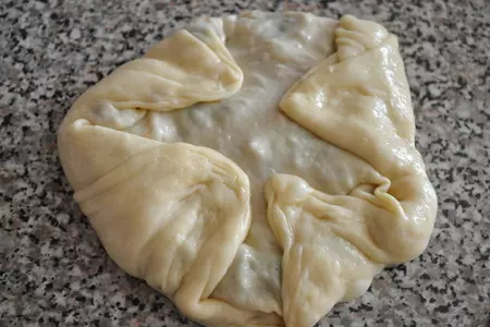 Лепешка с мясной начинкой фетир от  весёлого ахмеда.: шаг 8