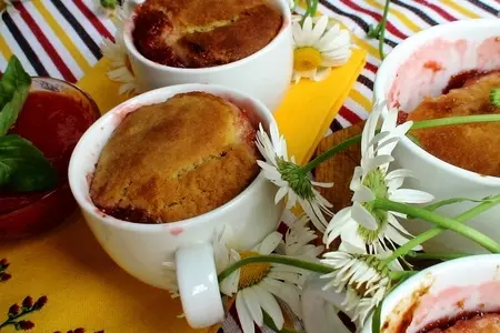 Булочки, запеченные в соусе из ревеня.: шаг 8