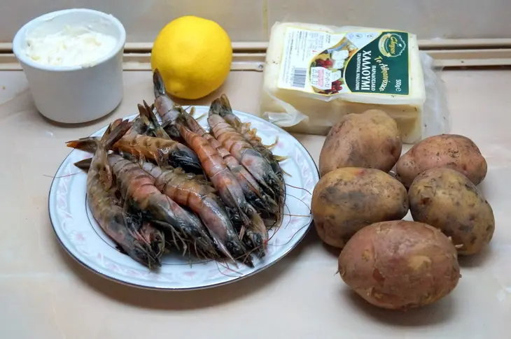 Креветки на гриле, с жареным сыром и картофелем фри. путешествуем по кипру.: шаг 1