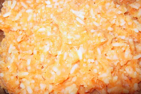Сарма с сочной начинкой из форели и лепешками пиде для ароматной заливки: шаг 2
