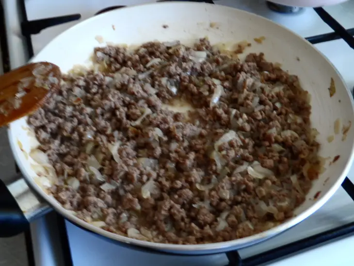 Заварные блинчики с мясом: шаг 3