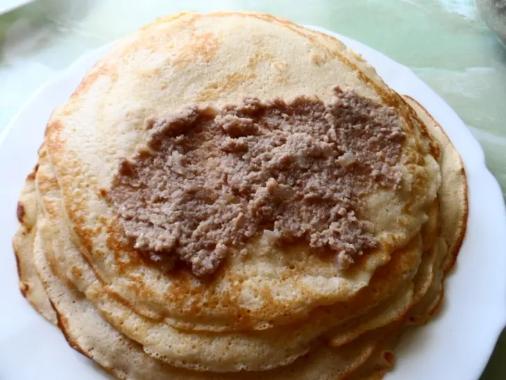 Заварные блинчики с мясом: шаг 5