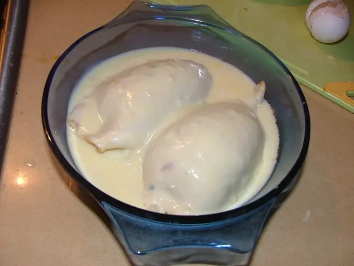Фаршированные кальмары под соусом морнэ: шаг 5