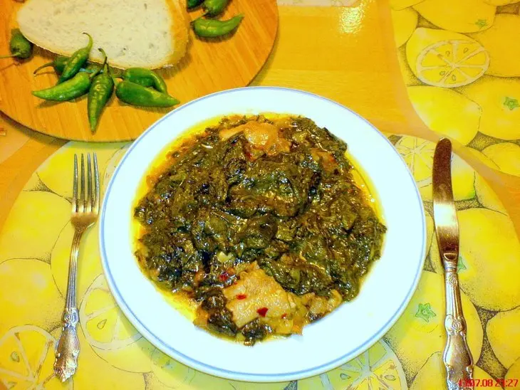 Щавель дикий, запечённый с курицей, да и бульон куриный: шаг 6