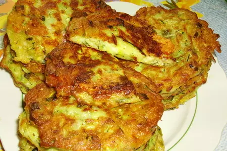 Оладьи кабачковые с сыром: шаг 1