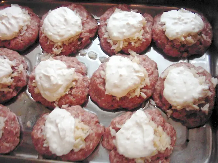 Мясные ватрушки: шаг 4