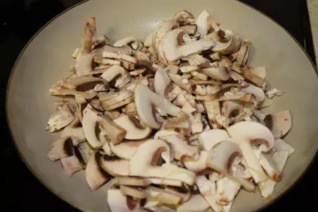 Запеченное мясо в тесте: шаг 1