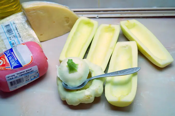 Фаршированные кабачки и грибы, горячая закуска.: шаг 2
