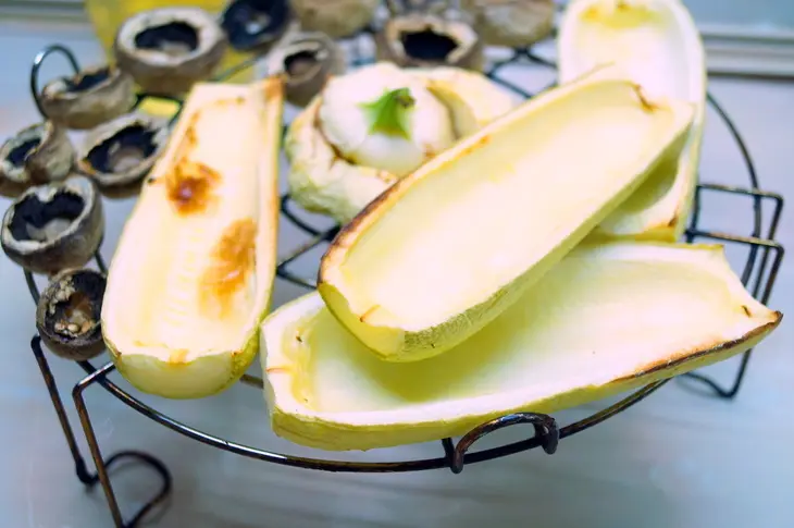 Фаршированные кабачки и грибы, горячая закуска.: шаг 7