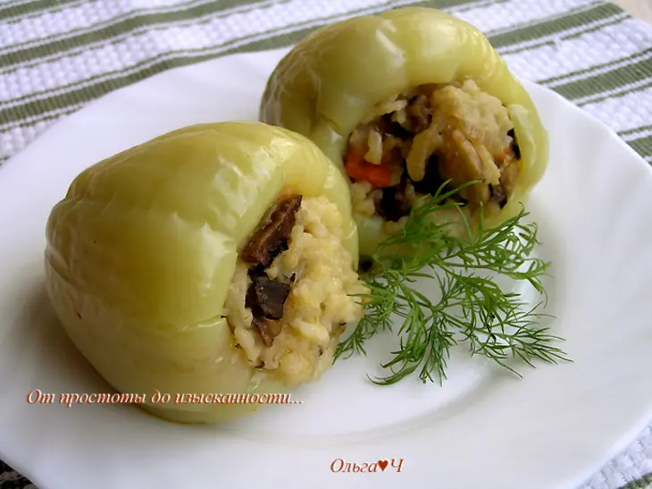Перец, фаршированный рисом и грибами (на пару): шаг 7