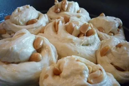 Пирог с черникой и плюшечки с корицей и арахисом по рецепту нашей мамочки-бабулички))): шаг 13