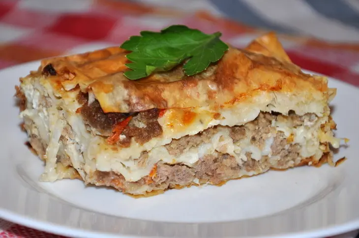 Мясной пирог "гуляш": шаг 7
