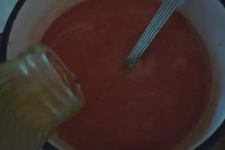 Томатный сок с..... красной смородиной и ещё с кое чем ;): шаг 5