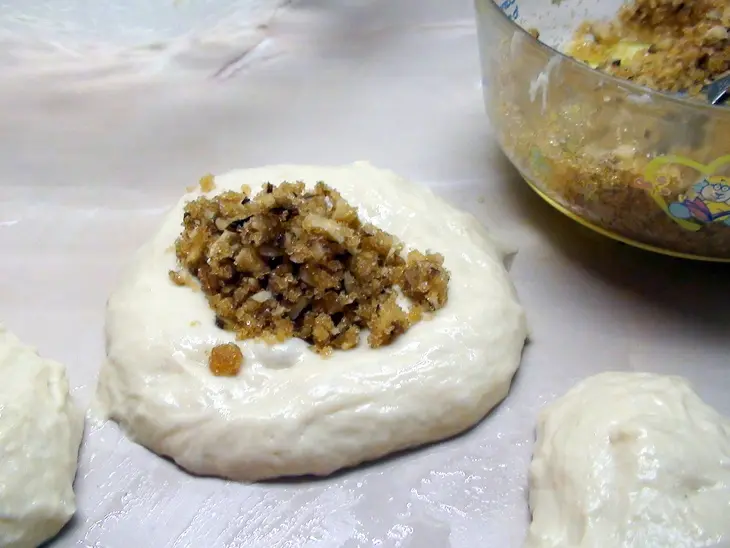 Сладкие пышки с орехами в карамели. korean sweet pancakes (hoddeok): шаг 5