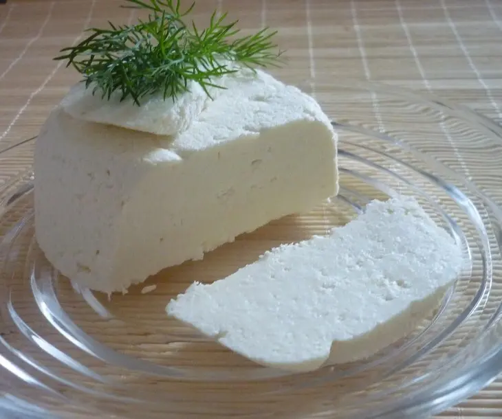 Домашний сыр из магазинного молока, без яиц: шаг 4