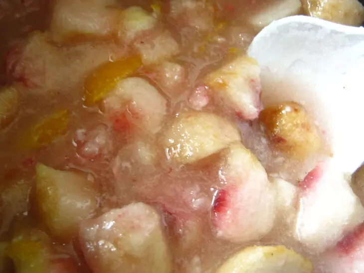 Варенье из инжирного персика с лимоном и розовым перцем: шаг 8