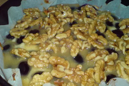 Пирог с виноградом и орехами: шаг 4
