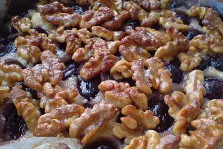 Пирог с виноградом и орехами: шаг 5