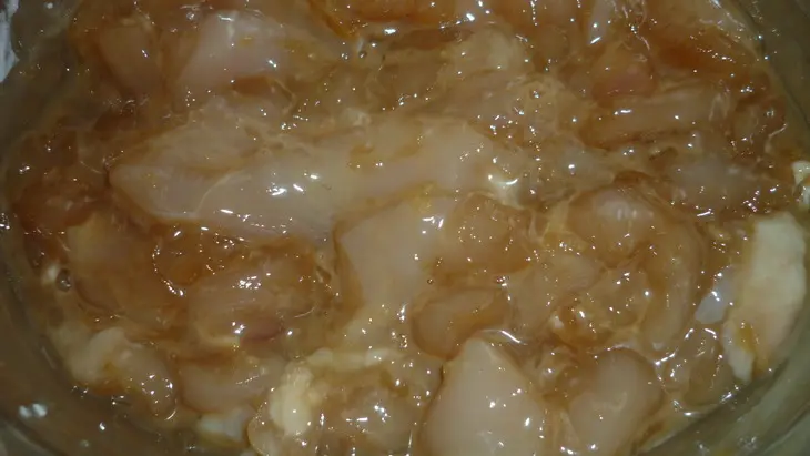 Буритто с курочкой по-японски,острым соусом и свежими овощами: шаг 2