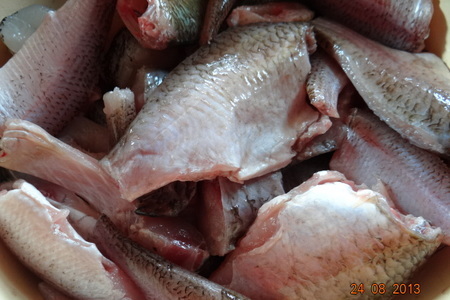 Рыбные колбаски-гриль из речных рыбёшек: шаг 1