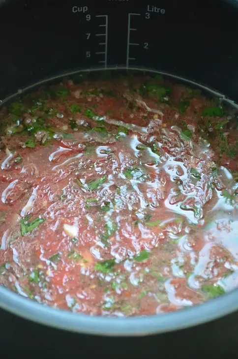 Овощной салат на зиму: шаг 7