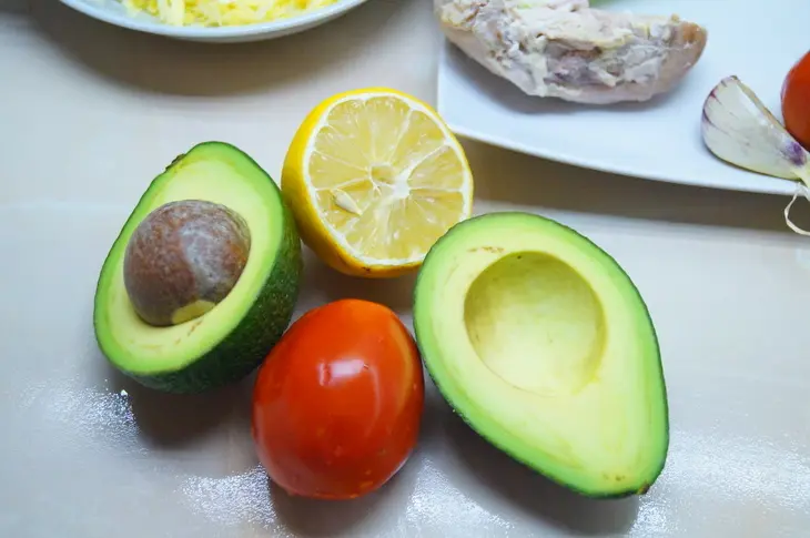Кесадилья. горячая пшеничная лепёшка с курятиной и сыром.: шаг 3