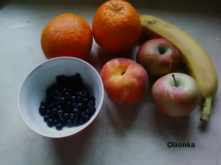 Освежающий и сытный фруктовый смузи (smoothie) - без молока и подсластителей!: шаг 1