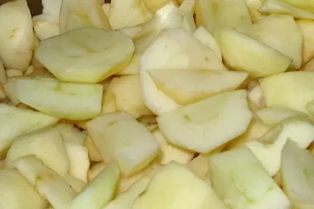 Яблочное пюре со сгущенным молоком (в мультиварке): шаг 3