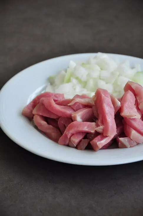 Баклажаны запеченные с мясом и овощами: шаг 2