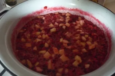Варенье "брусничная дынька": шаг 3