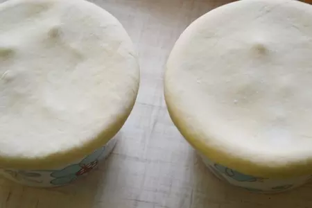 Рис с мясом и овощами, запеченный под шапкой из теста.: шаг 5