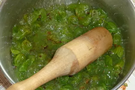 Желе из крыжовника (заготовки на зиму): шаг 3