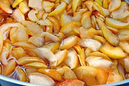Варенье из яблок с мятой и базиликом: шаг 3