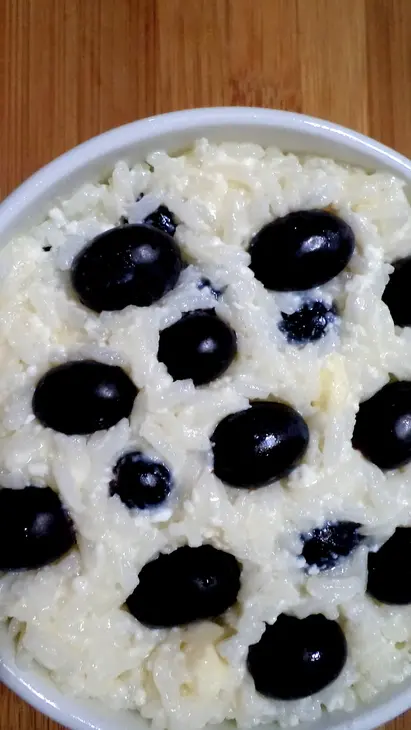 Запеканка с рисом "жасмин", виноградом, ванилью и белым шоколадом!: шаг 4