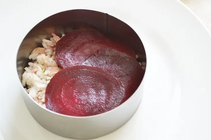 Закуска из свеклы с рисом и тунцом: шаг 3