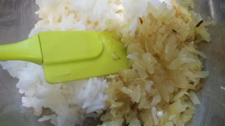 Филе цыпленка запеченное с рисом жасмин, курагой, изюмом и кунжутом!: шаг 2