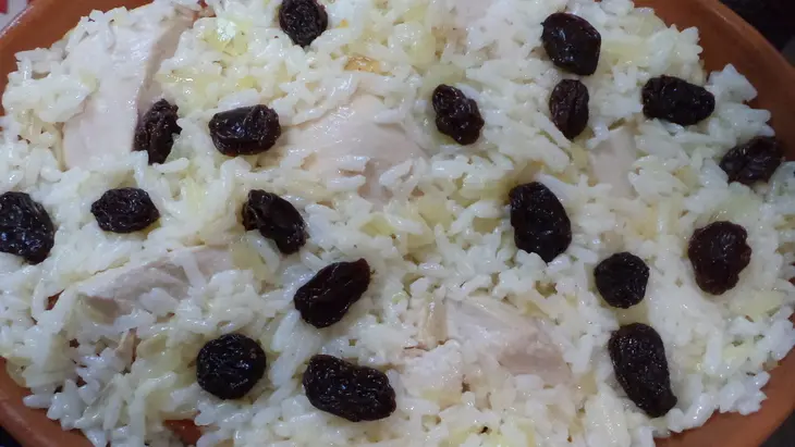 Филе цыпленка запеченное с рисом жасмин, курагой, изюмом и кунжутом!: шаг 5