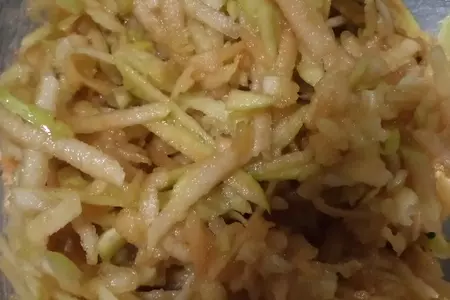 Пирог "осенний сюрприз" творожно- рисовый с маком, яблоками и шоколадом!: шаг 3