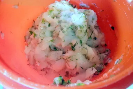 Тайские рыбные крокеты с рисом и карамелизованным луком.: шаг 1
